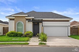 Building Photo - 5812 Pelican Ave