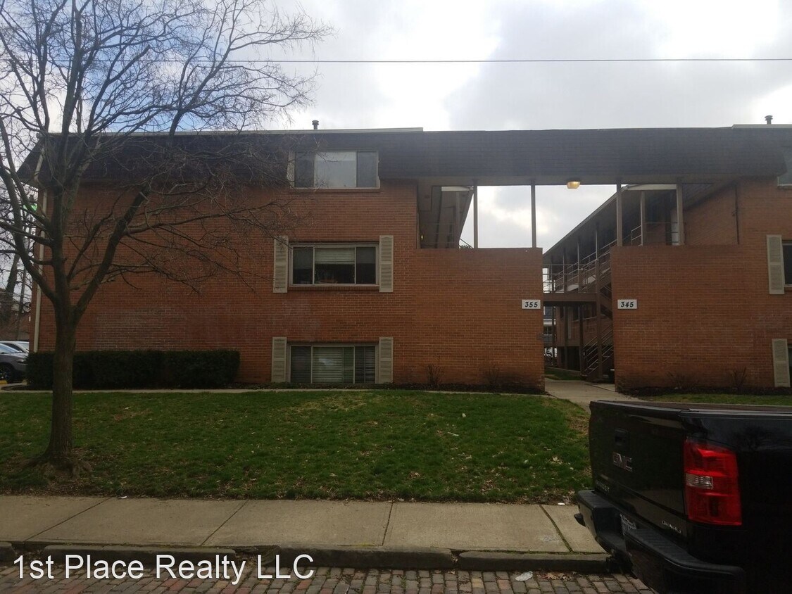 Primary Photo - 345-355 E 20th Ave