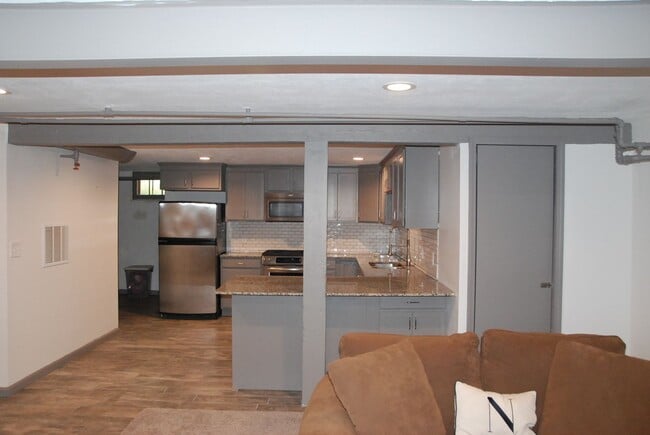 Building Photo - 3450 Harriet Ave