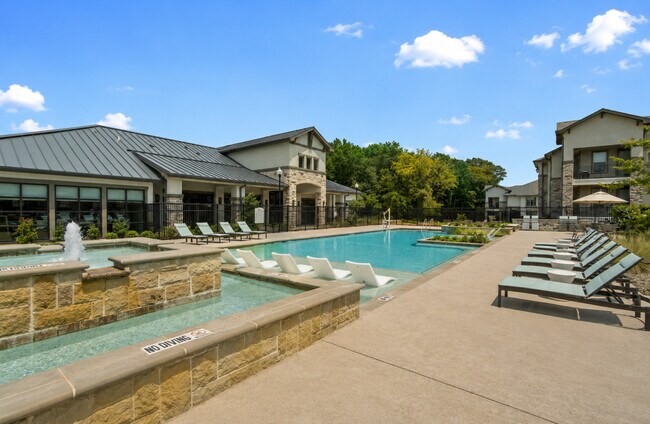 Piscina estilo resort - Auberge of Tyler