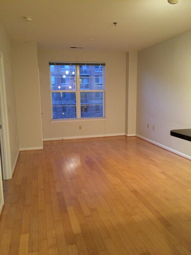 1201 EastWest Hwy Unit 304, Silver Spring, MD 20910 Condo for Rent