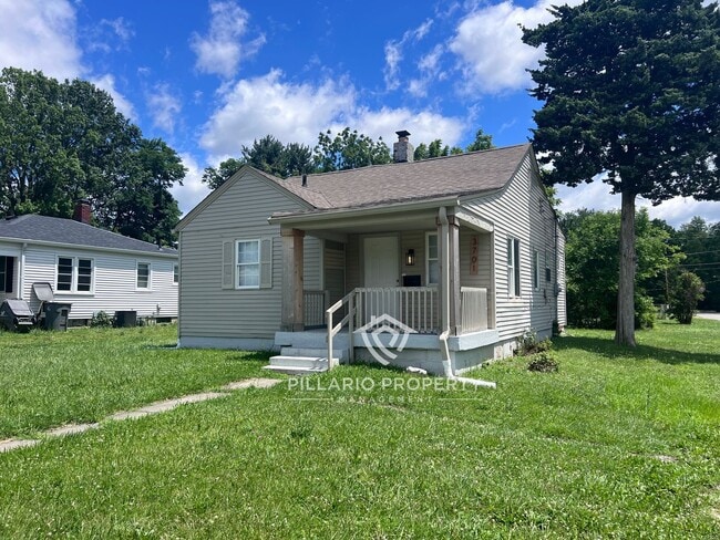 Photo - 3701 N Leland Ave House