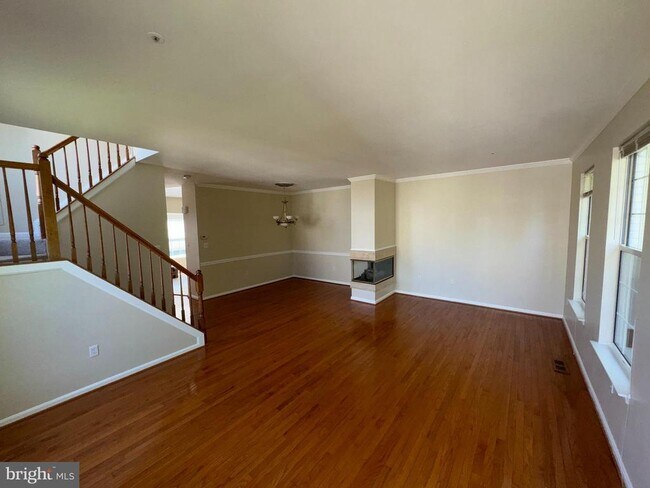 Building Photo - 12326 Quarterback Ct