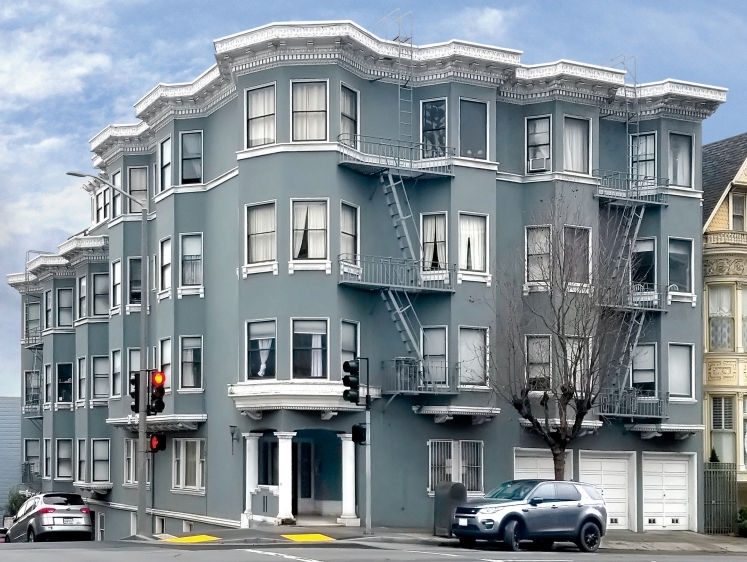 Primary Photo - 2101 California St