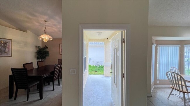 Foto del edificio - 2676 Autumn Creek Cir
