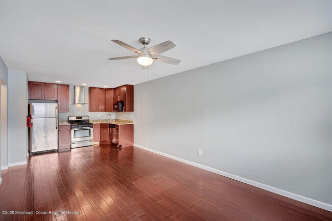 Foto del edificio - 402 4th Ave