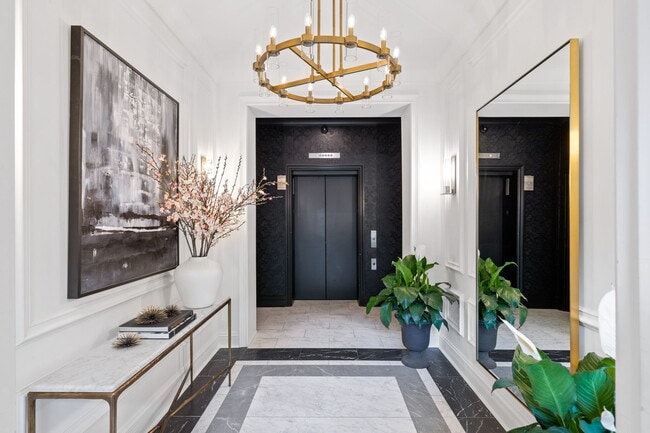 Building Lobby - 104 W Oak St