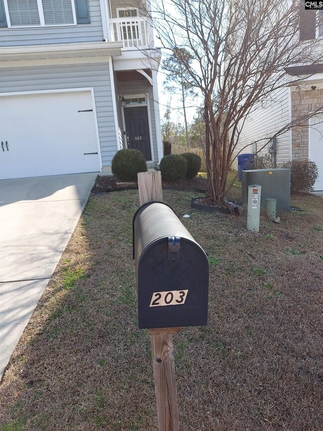 Building Photo - 203 Eagle Park Dr