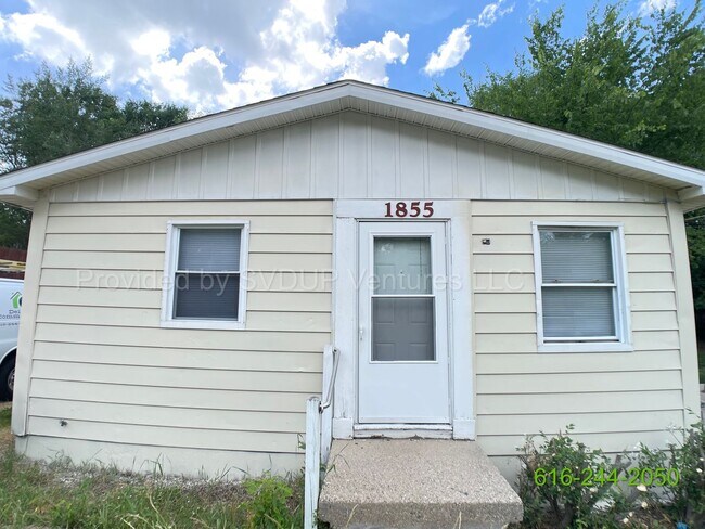 Building Photo - 3 Bedroom 1 Bathroom By Huff Park!!