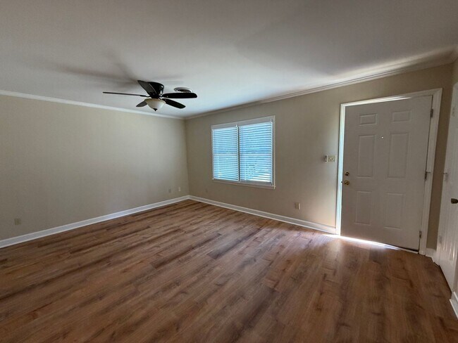 Foto del edificio - Exclusively offered by MUSE REALTY, LLC