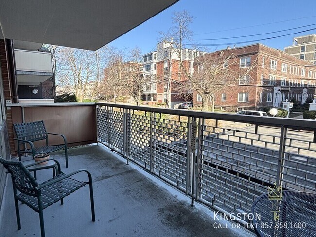 Foto del edificio - 45 Longwood Ave