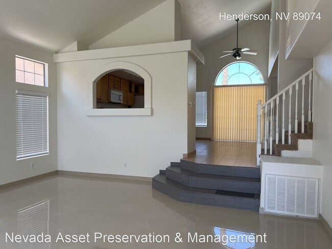 Foto del edificio - 3 br, 2.5 bath House - 2546 Claridge Avenue