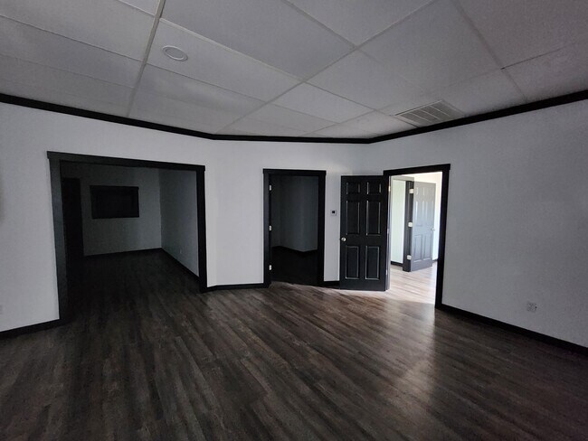 Foto del edificio - 1125 W 7th St