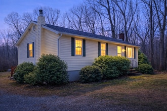 Building Photo - 91 Lynch Rd