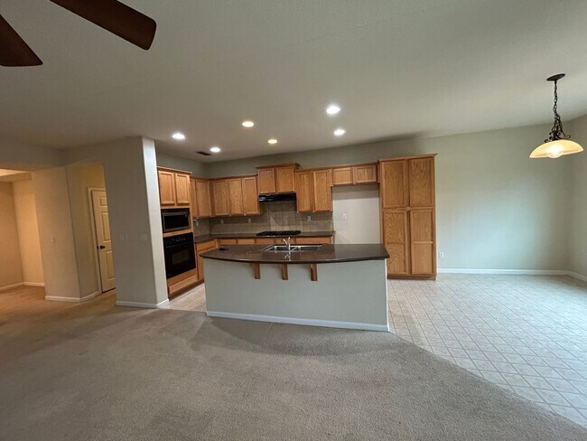 Foto del edificio - Desirable Location