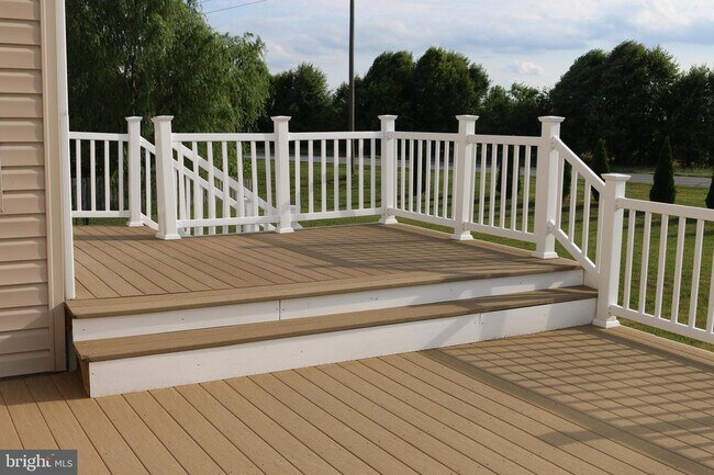 Building Photo - 45 Brielle Way