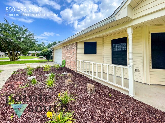Foto del edificio - 9049 Bluebay Ln