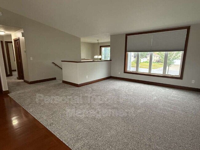 Foto del edificio - 3677 Polk St S