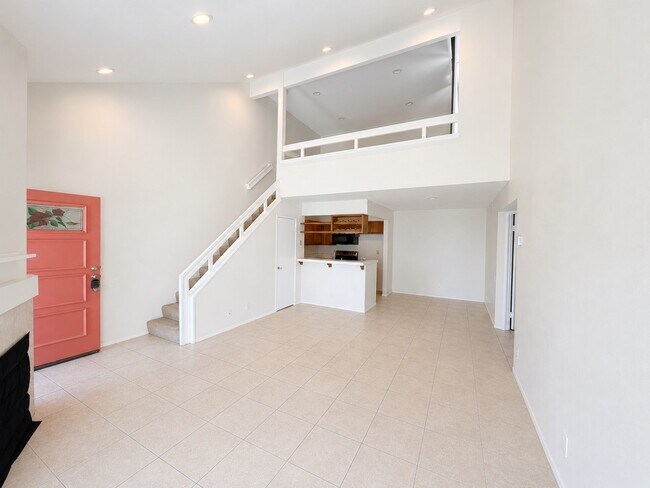 Foto del edificio - 1158 Tivoli Ln