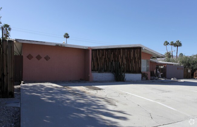 Building Photo - 73545 Shadow Mountain Dr
