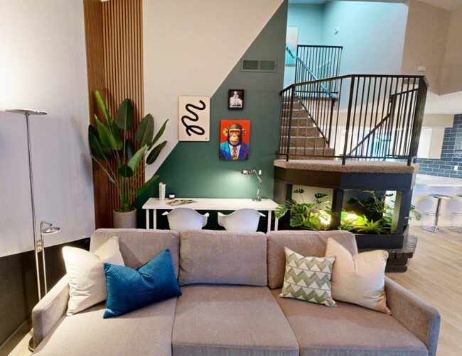 Foto del edificio - 7804 Sparkle Ave