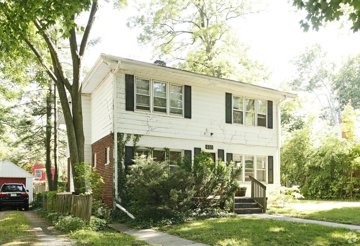 Foto principal - 605 W Hoover Ave