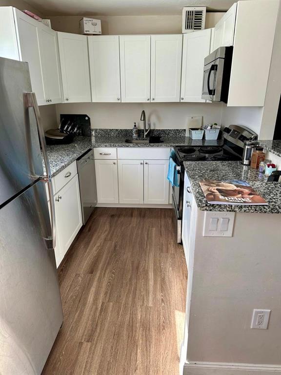 Foto del edificio - 2451 Oak Park Way