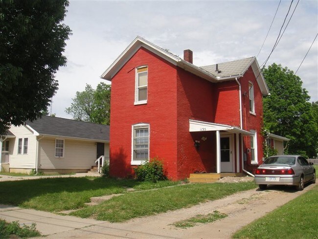 Building Photo - 1 br, 1 bath Apartment - 1135 1/2 S Grand Ave