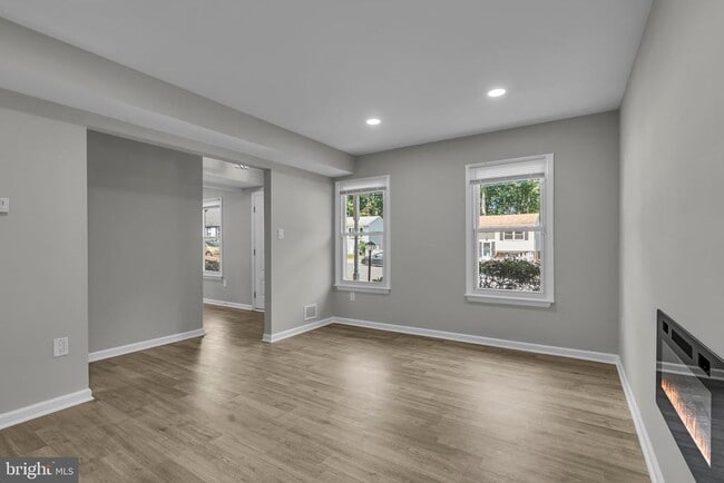 Foto del edificio - 5319 Satterfield Dr