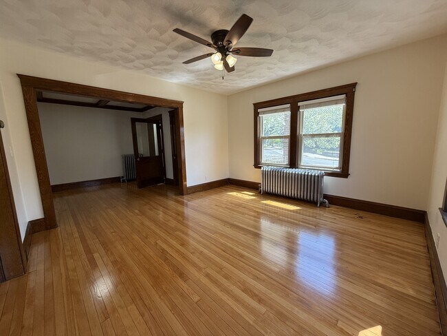 Sala de estar - 585 High St