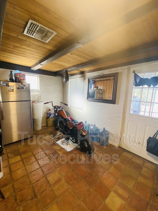 Foto del edificio - 2126 E Silver St