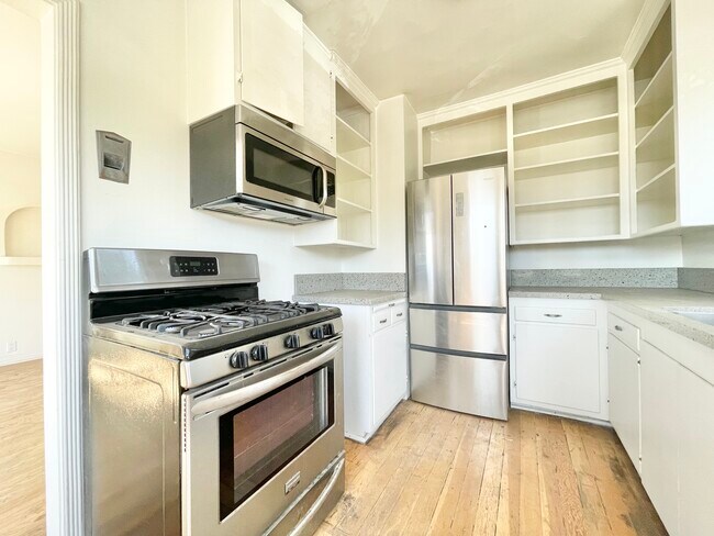 Building Photo - 1912 Cimarron St