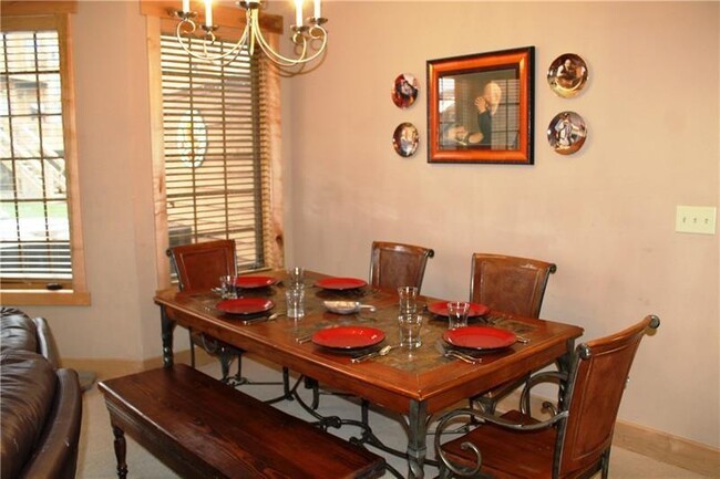 Foto del edificio - 464 Southwind Cir