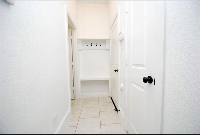 Foto del edificio - 2926 Jadestone Ln