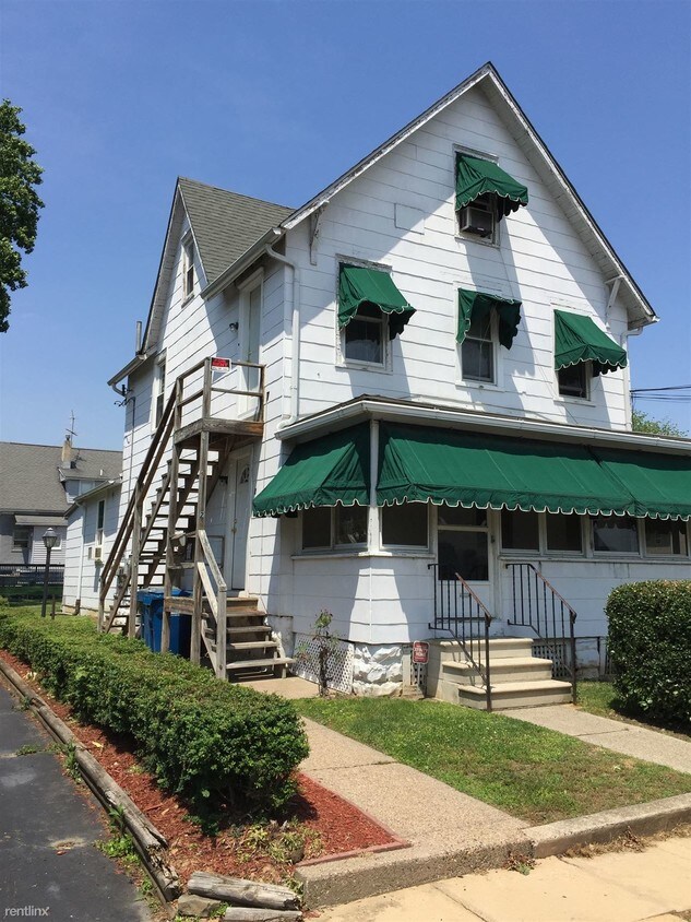 Primary Photo - 47 Norway Ave