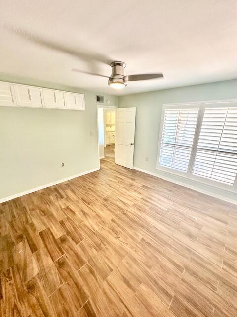 Foto del edificio - 937 Holbrook Cir