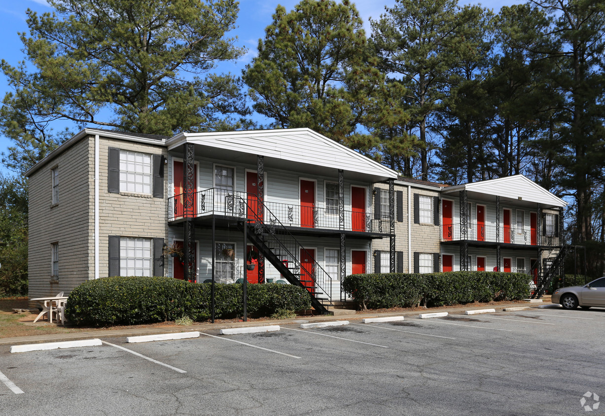 Primary Photo - Midwood Manor