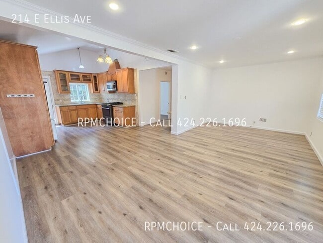 Foto del edificio - 214 E Ellis Ave