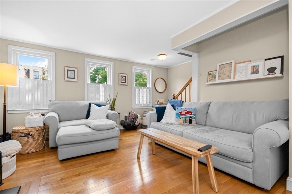 Foto principal - 452 Main St