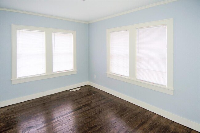 Foto del edificio - 437 NW 26th St