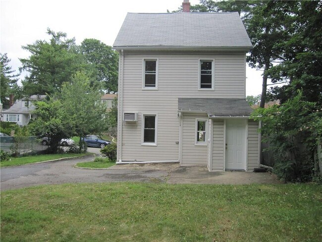 Foto del edificio - 8 Winthrop Ave