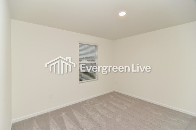 Foto del edificio - 1064 Large Poppy Dr