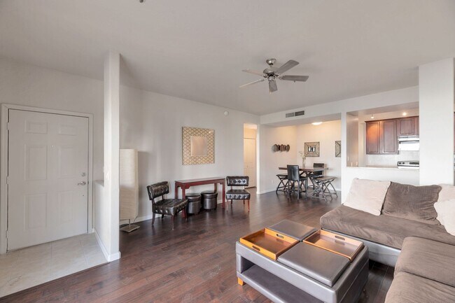 Foto del edificio - 14145 N 92nd St