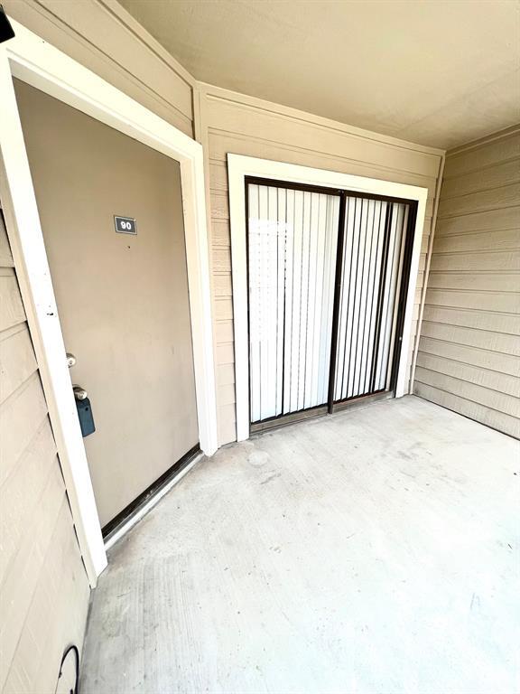 Building Photo - 6701 Sands Point Dr
