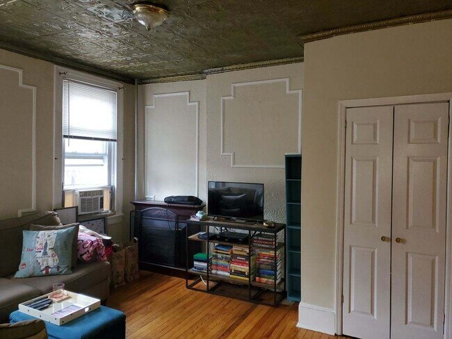 Foto del edificio - 611 Park Ave