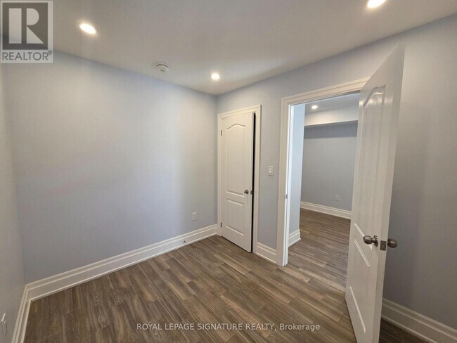 Building Photo - 33 Ingleside Dr