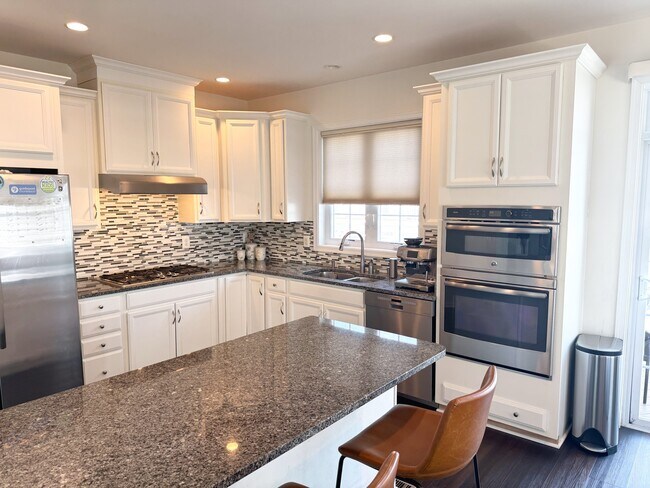 Building Photo - 23347 Carters Meadow Ter