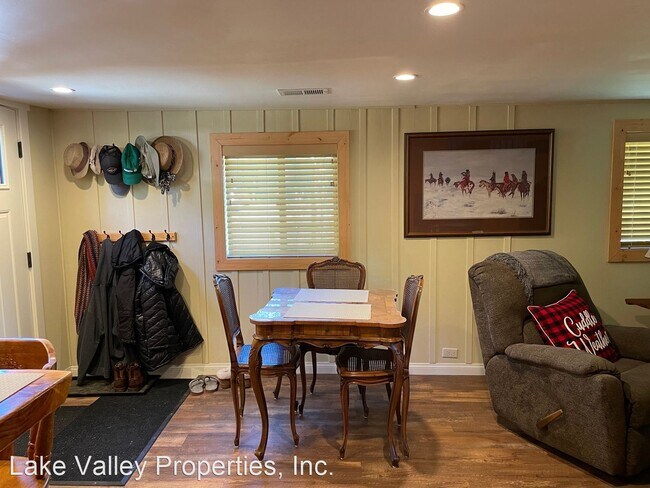 Foto del edificio - 2 br, 1.5 bath House - 3753 Paradise Ave