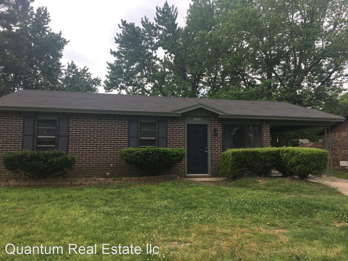 Primary Photo - 3 br, 1.5 bath House - 1011 N STREET