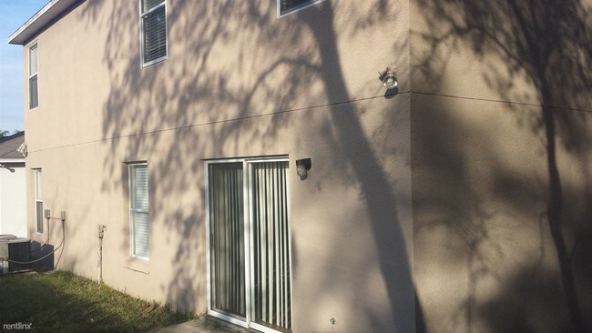 Foto del edificio - 6 br, 4 bath House - 4400 Bleasdale Ave